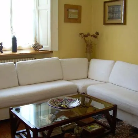 Villa Como Lake بيت ضيافة *